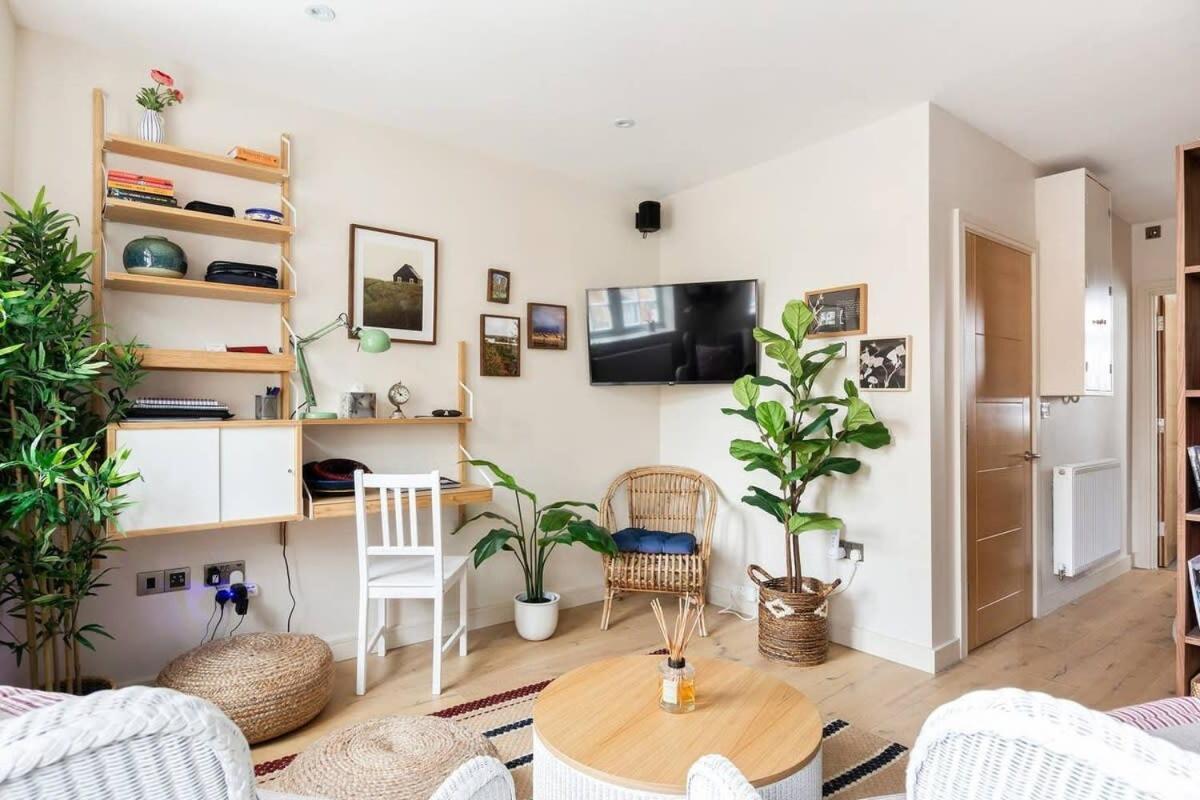 Large Luxury Studio In Heart Of Richmond Richmond  Εξωτερικό φωτογραφία