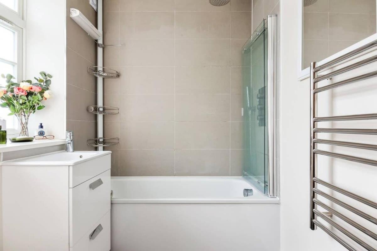 Large Luxury Studio In Heart Of Richmond Richmond  Εξωτερικό φωτογραφία