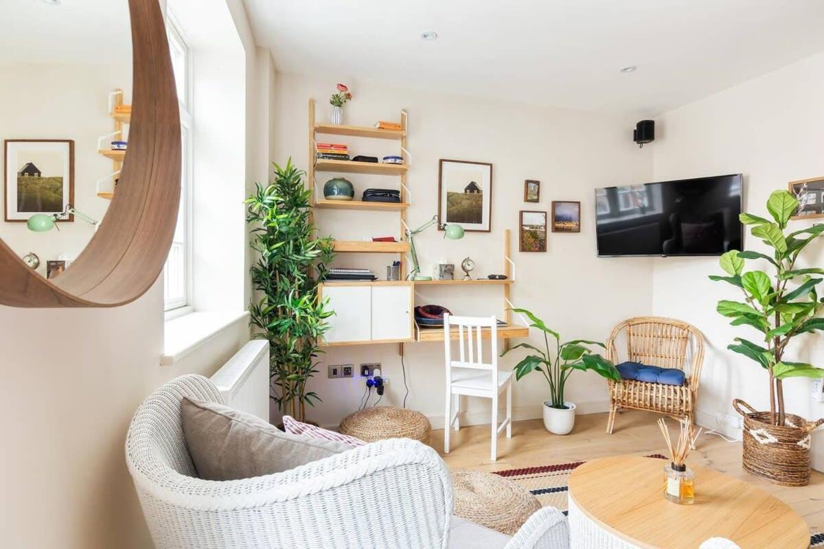 Large Luxury Studio In Heart Of Richmond Richmond  Εξωτερικό φωτογραφία
